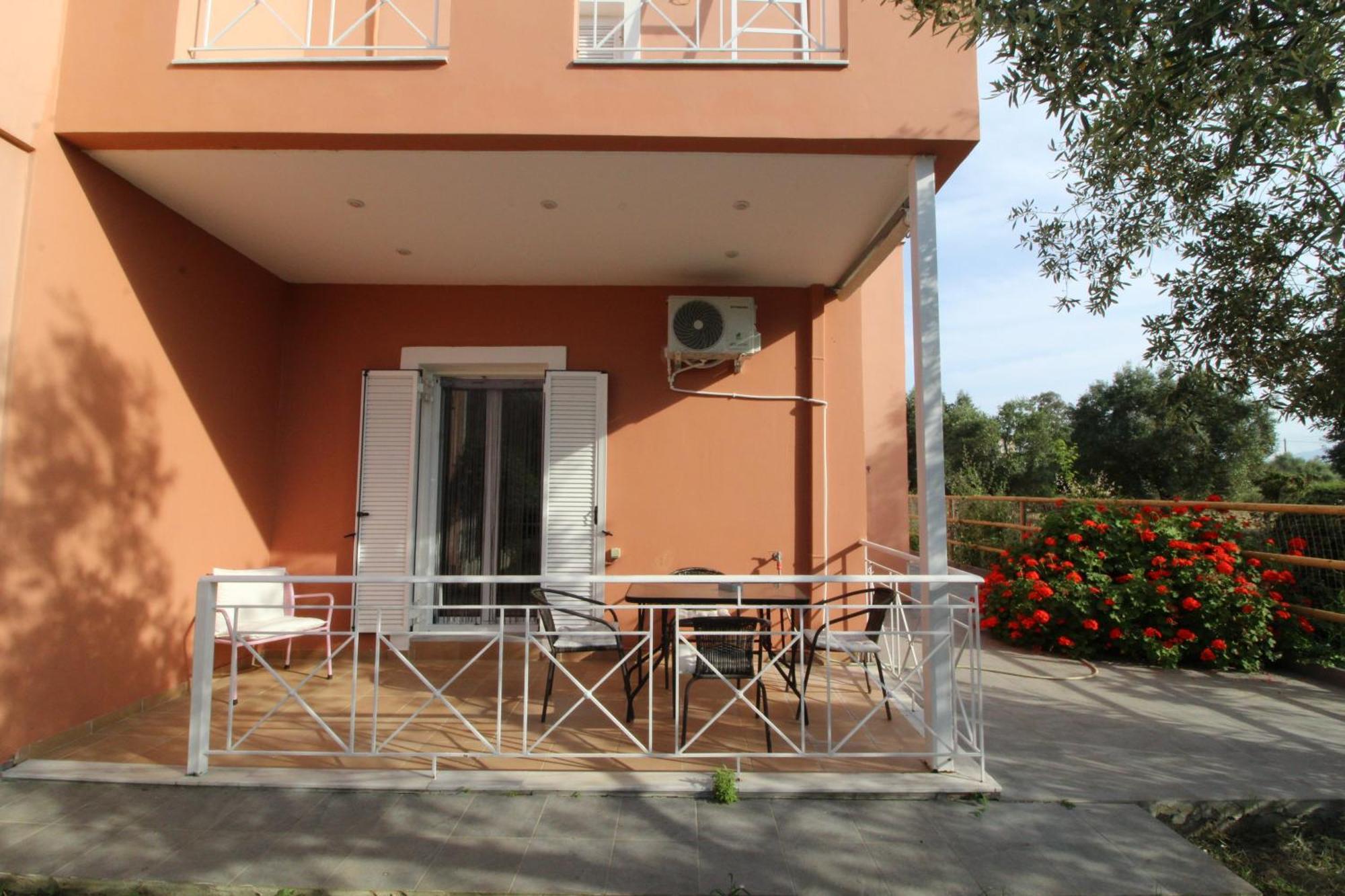 Laconian Collection Mavrovouni Beach House Gythio Exterior photo