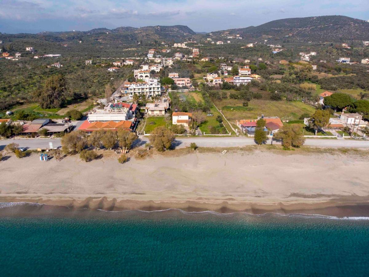 Laconian Collection Mavrovouni Beach House Gythio Exterior photo