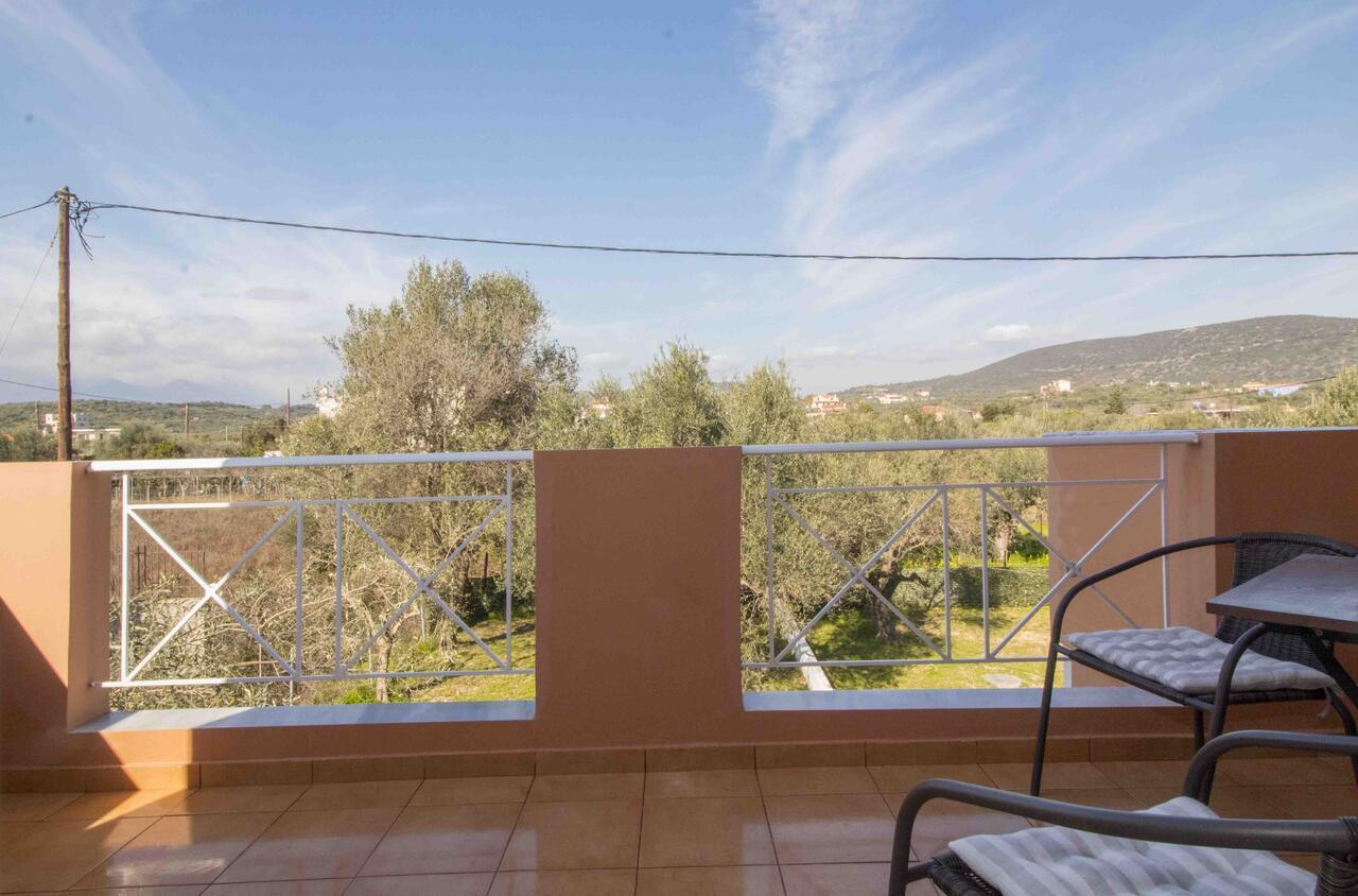 Laconian Collection Mavrovouni Beach House Gythio Exterior photo